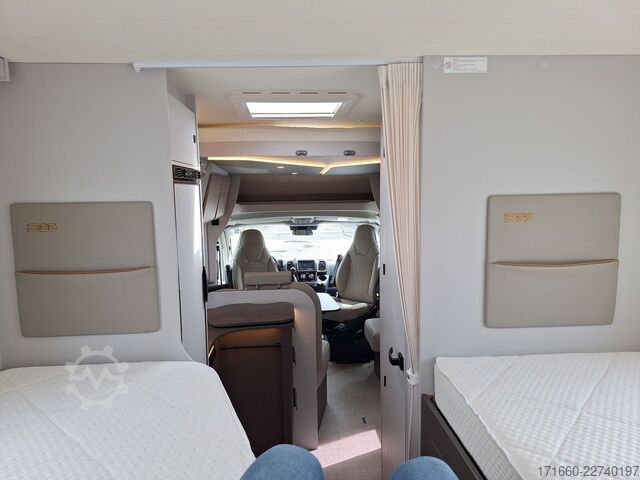 Halvintegreret autocamper BÜRSTNER B66 TD 690 *Hubbett*Lithium*TV/SAT