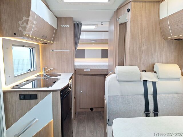 Alkove-camper CARADO A 132 wenig Kilometer