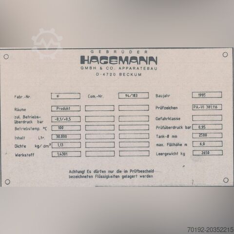 30.000 liter verticale opslagtank van V2A roestvrij staal met zijdelings geplaatste propellerroerder Hagemann K0152