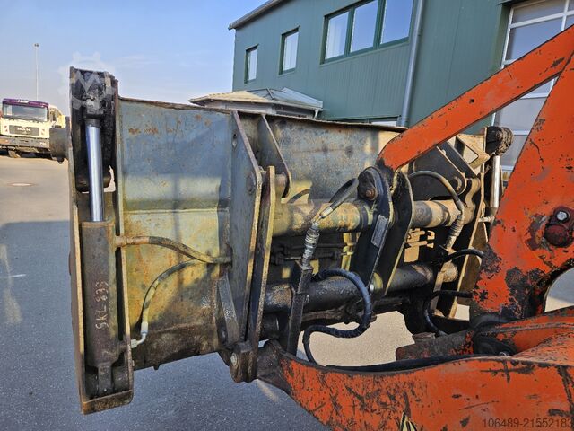 Loader Scheff 833