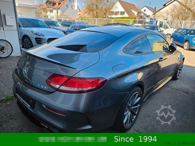 Van MERCEDES-BENZ C 63 AMG V8 C Night-Paket (AMG) Burmester Comand