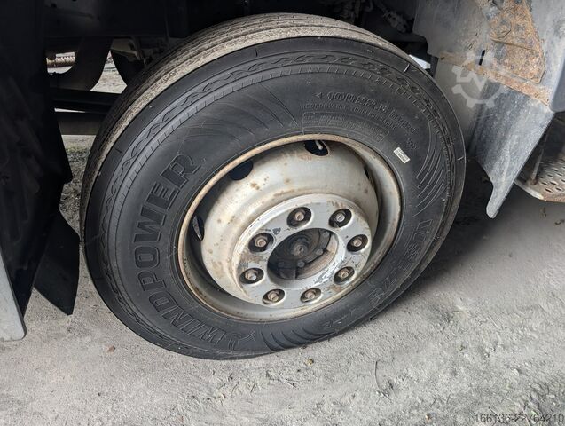 Camion-citerne Mercedes-Benz LKW Tankfahrzeug MB Atego