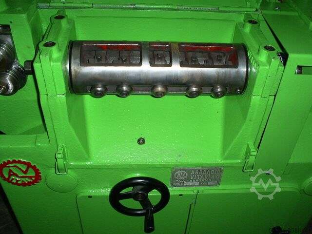 Straightening and cutting machine Vitari