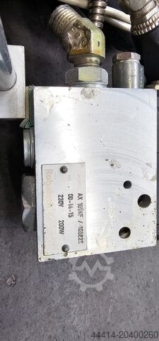 Razne završne mašine Robatech Heizschläuche und Leimköpfe