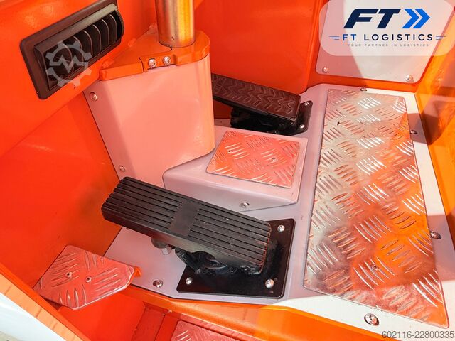 Carrello elevatore a 4 direzioni Hubtex DQ45-D TRIPLEX 5500 FORK POSITIONER
