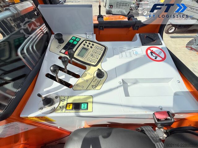 Carrello elevatore a 4 direzioni Hubtex DQ45-D TRIPLEX 5500 FORK POSITIONER