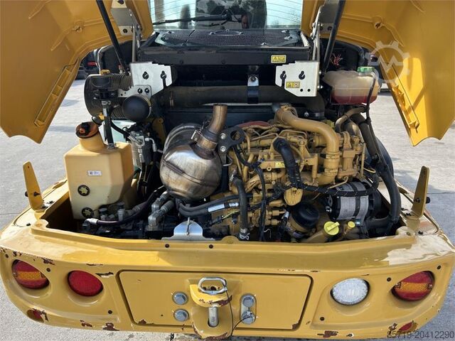 Lader CAT 906 (9145)