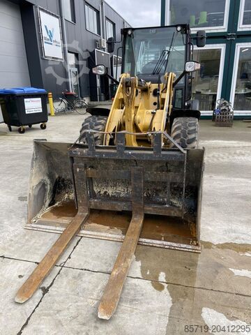 Loader CAT 906M (7164)