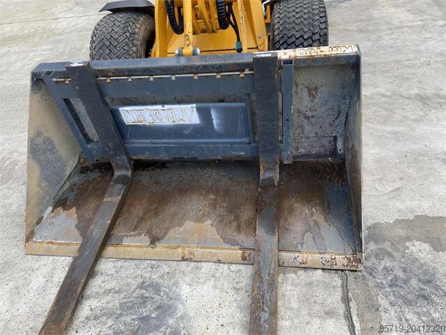 Loader Knikmops KM100 (7123)