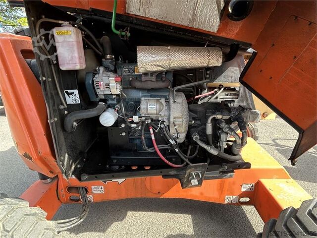 Articulated boom lift JLG 340AJ (4972)