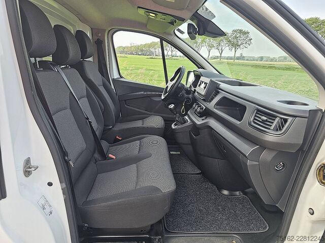 Kombi s vysokou střechou RENAULT TRAFIC 2.0 DCI L2H1 Airco Trekhaak