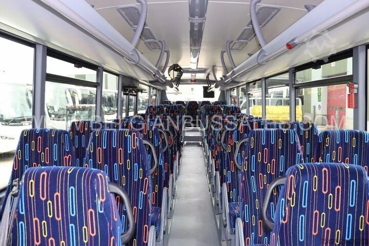 Bus interurbain Iveco Crossway 12m Pop / Double middle door / Lift / ...