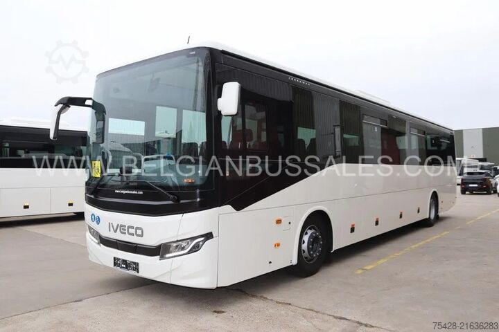 Bus interurbain Iveco Crossway 13m Pop Light / Double middle door / N...