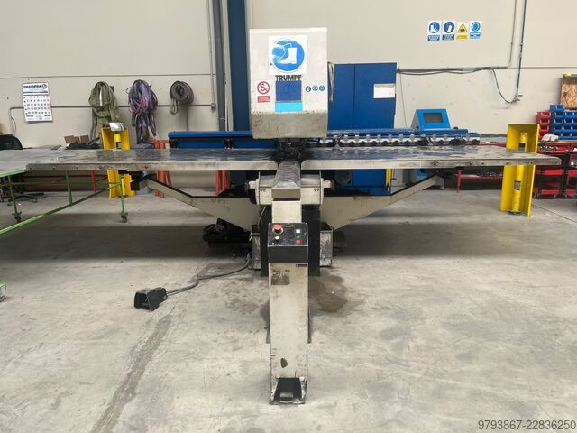 Punzonatrice TRUMPF TruMatic 200 R