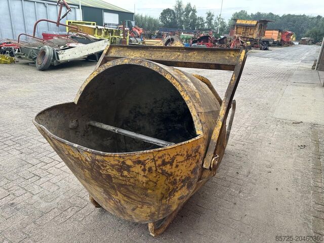 Stroj na výrobu betonu  Beton kubel - Gebruikt