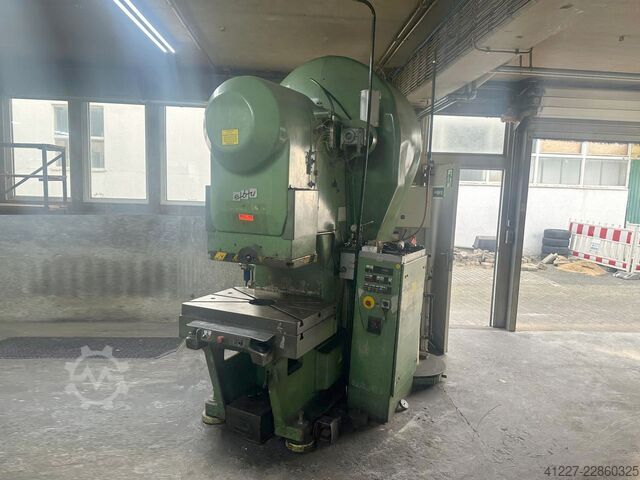 Excenterpresse 100 t EBU EBU H100F