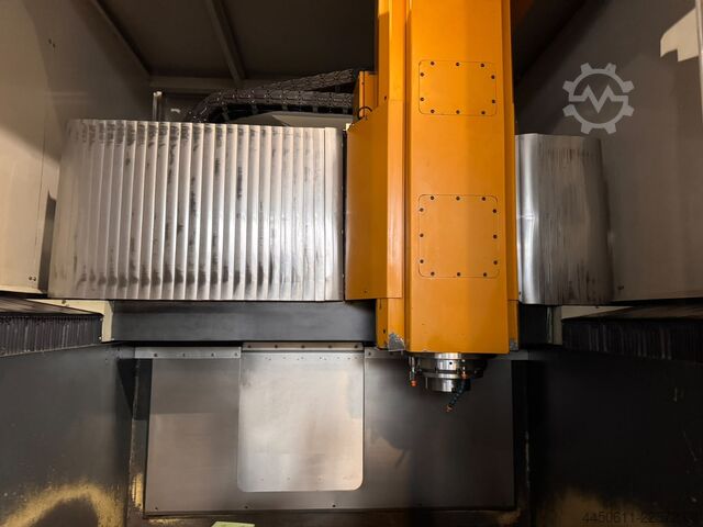 Centru vertical de prelucrare Breton XCeeder 1200 RT