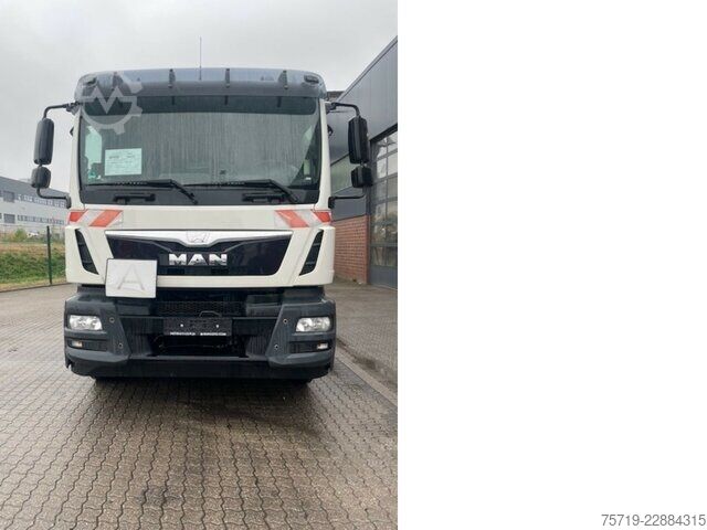 Furgone MAN 26.340 6x2 TGM Zöller Medium XL-S/2301