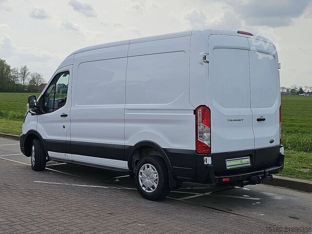 Bestelauto FORD TRANSIT 2.0 L2H2 Euro6 Trekhaak!