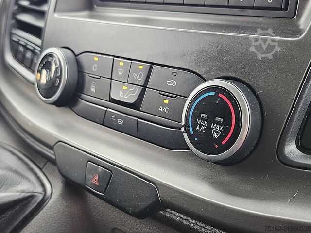 Bestelauto FORD TRANSIT 2.0 L2H2 Euro6 Trekhaak!