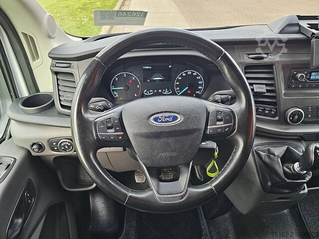 Bestelauto FORD TRANSIT 2.0 L2H2 Euro6 Trekhaak!