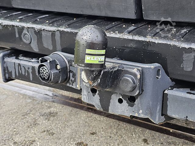 Bestelauto FORD TRANSIT 2.0 L2H2 Euro6 Trekhaak!