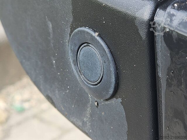 Bestelauto FORD TRANSIT 2.0 L2H2 Euro6 Trekhaak!