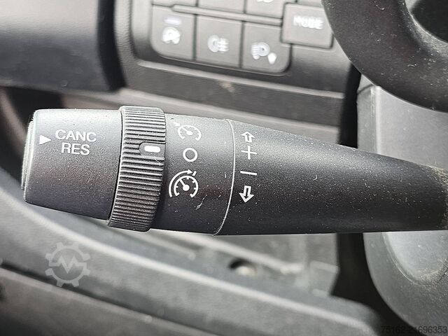 High-roof van CITROEN JUMPER 2.2 L1H1 Navi Airco/ECC!