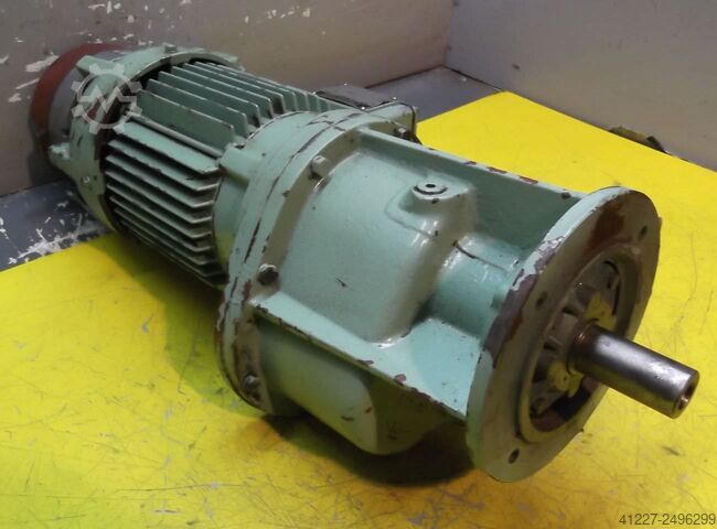 Moteur à engrenages 0,2/0,4 kW 32/65 tr/min BAUER G12-20/DPK884-200