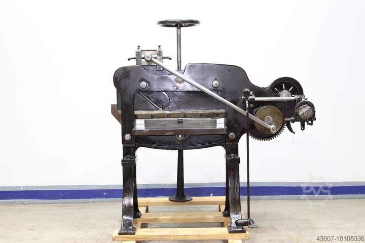 Antieke snijmachine - antieke guillotine CHN. Mansfeld SM