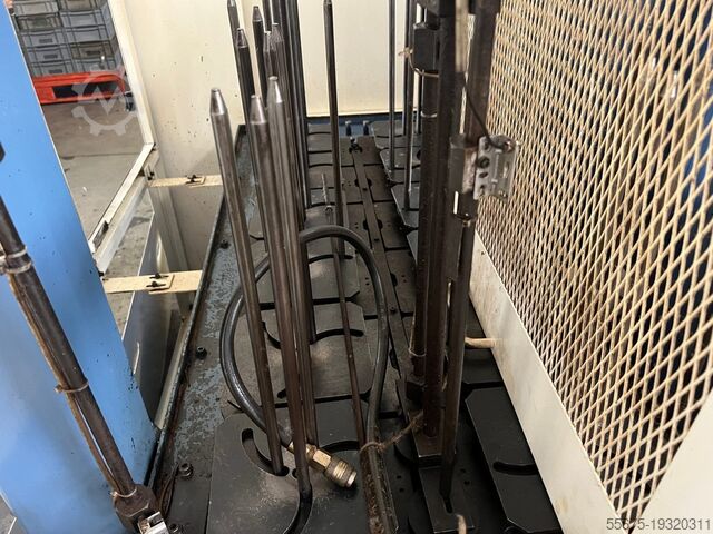 CNC-draaibank met portaallader Takamaz x20 hi server