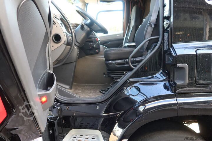 Koffer DAF CF 410 DAF CF 410 Black Edition Dhollandia klep...