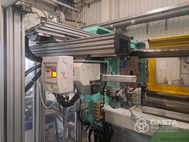 Arburg 630 S 2500 - 1300 Multilift H robottal és B-Actise-szal (2004) Arburg 630 S 2500 - 1300 with robot Multilift H mit B-Actise