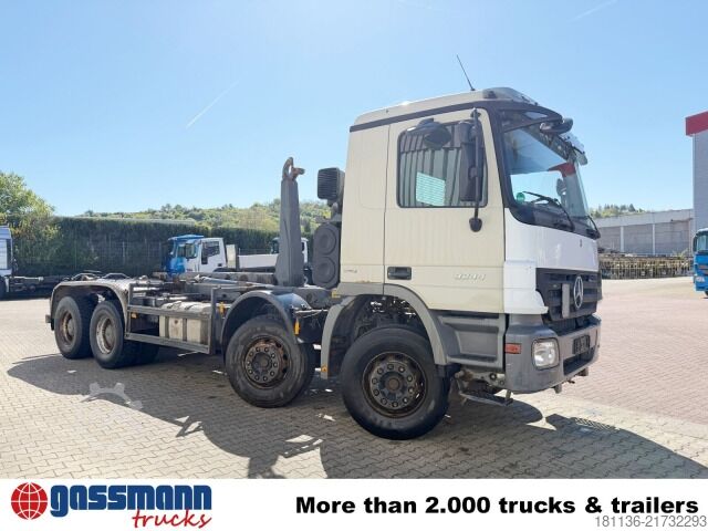 Autocamion cu cârlig pentru containere Mercedes-Benz Actros 3244 K 8x4/4