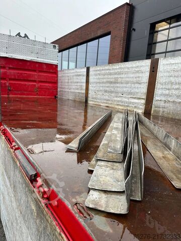 Kufr  Actros 4151 V8 8x4  Euro 5