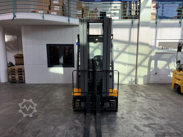 Elektrisk 4 -hjulet gaffeltruck Jungheinrich EFG 425 / Triplex 5500 mm / NEUGERÄT
