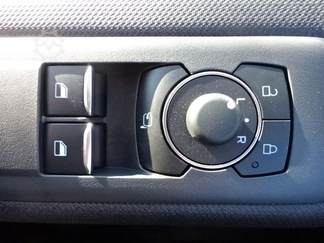 Kleinbus FORD Tourneo Custom 320L1 Active 4x4 AHK Stndhzg iACC