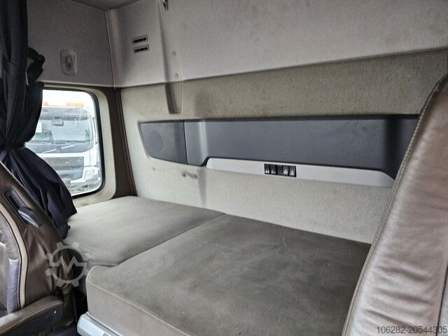 Kipper LKW Volvo FH16 550HP 6X4 Dreiseitenkipper