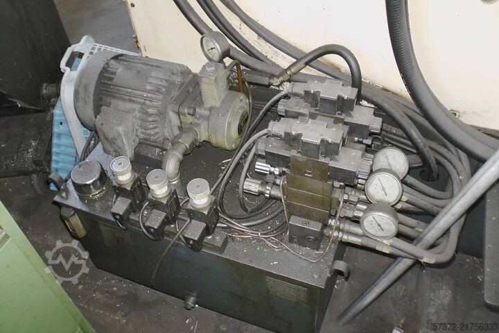 CNC Drehmaschine YAM CK-1A