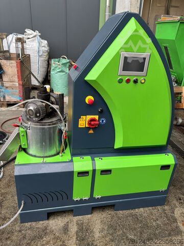 Pelletiseer fijne biomassa | EcoKraft RP18 GEN2 Pelletpers met bunker en zeef EcoKraft AG RP18 GEN2