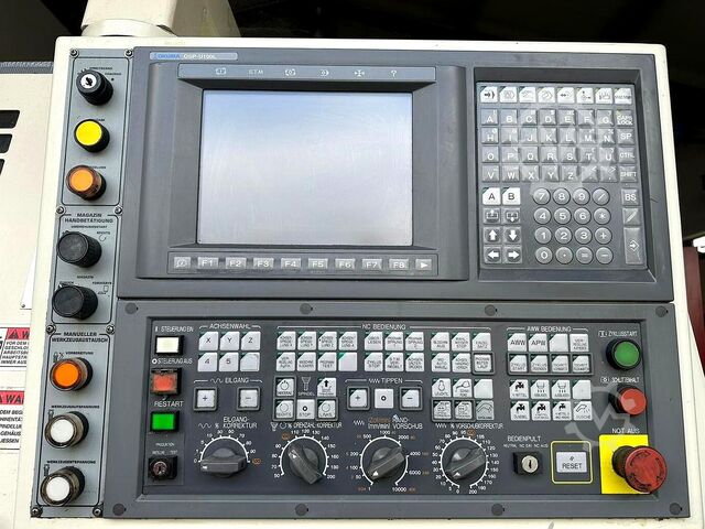 Centro de maquinagem CNC OKUMA Euro Center V50