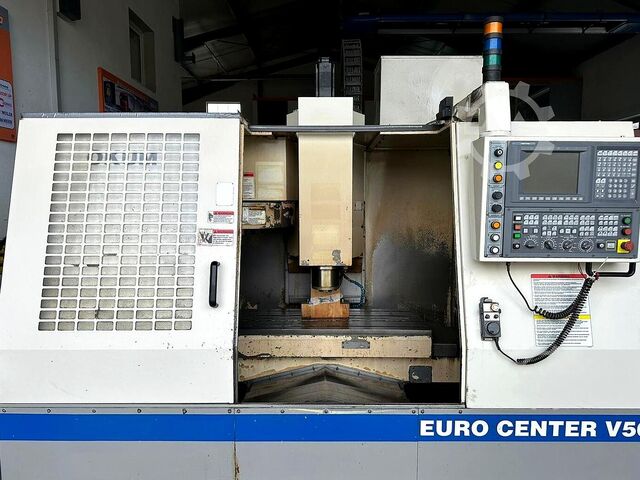 Centro de maquinagem CNC OKUMA Euro Center V50