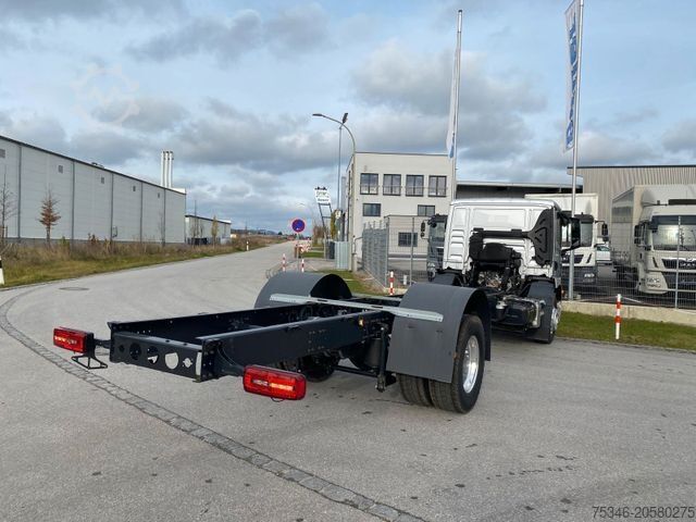 Teherautóra szerelt daru MAN TGM 18.250 4x2 LL/FG/RS 5.775 mm/NL 12,2 to/Neu