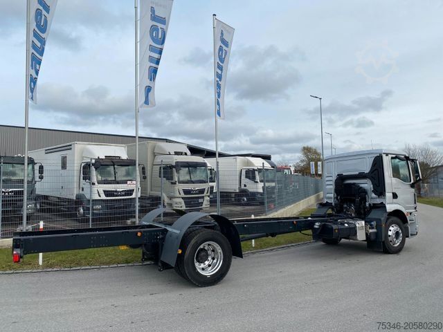 Platós teherautó MAN TGM 18.250 4x2 LL/FG/RS 5.775 mm/NL 12,2 to/Neu