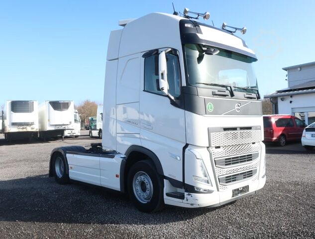 Standaard trekker Volvo FH 500 Globe XL Retarder I-Park Cool Euro 6