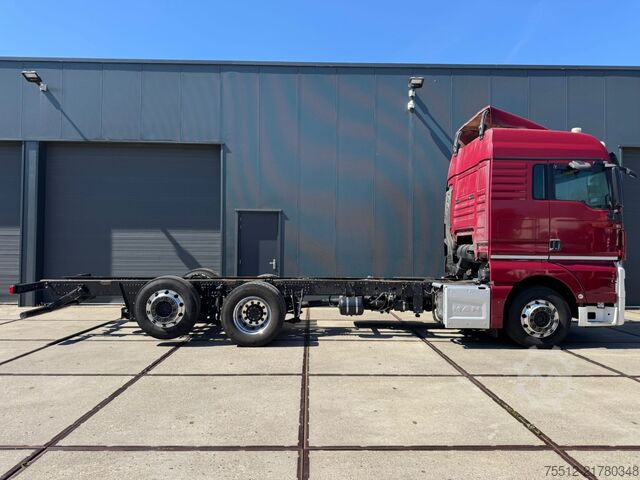 Chassis med førerhus MAN TGX 18.460 XLX / Tacho 2.0 / Chassis / Front St...