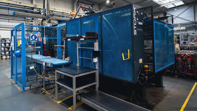 Vstřikovací stroj Stork S+ 9000-8650