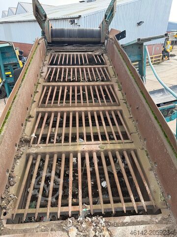 Paletli tarama tesisi Powerscreen Warrior 1400