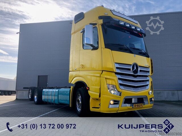 Fahrgestell Mercedes-Benz Actros 2548 Gigaspace / 6x2 / Steering axle / Chas