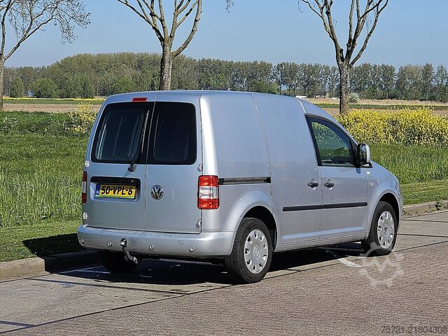 Bőrönd VOLKSWAGEN CADDY 2.0 L1 NAP Bumpers-Kleur